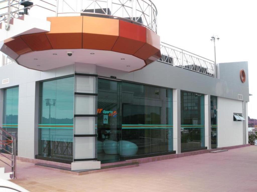 Plaza Sutera Biru Hotel Kuala Belait Exterior foto